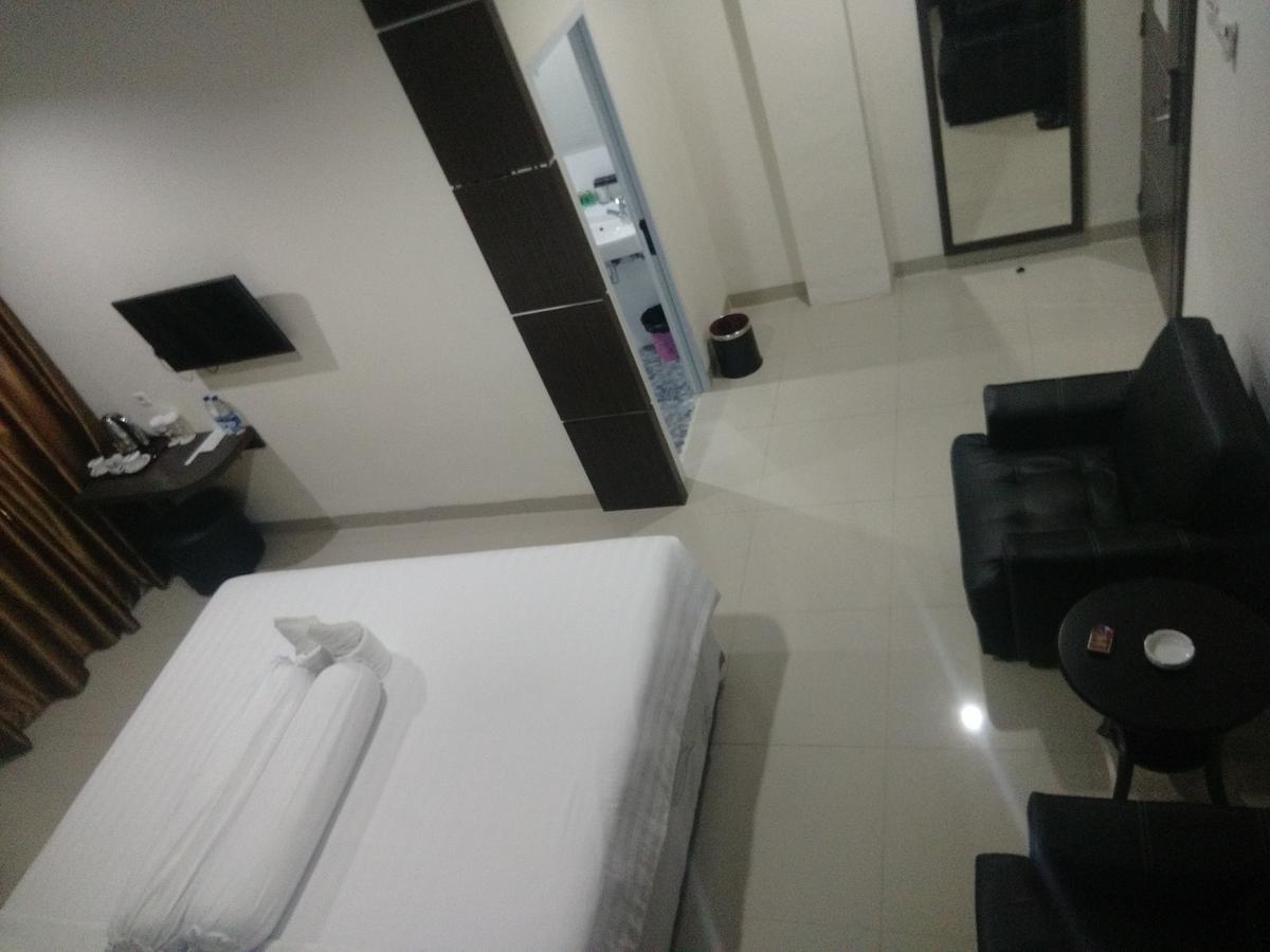 Grand Indobaru Hotel Selatpanjang Eksteriør bilde