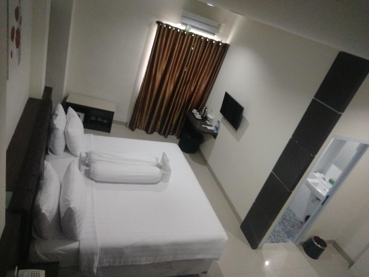Grand Indobaru Hotel Selatpanjang Eksteriør bilde