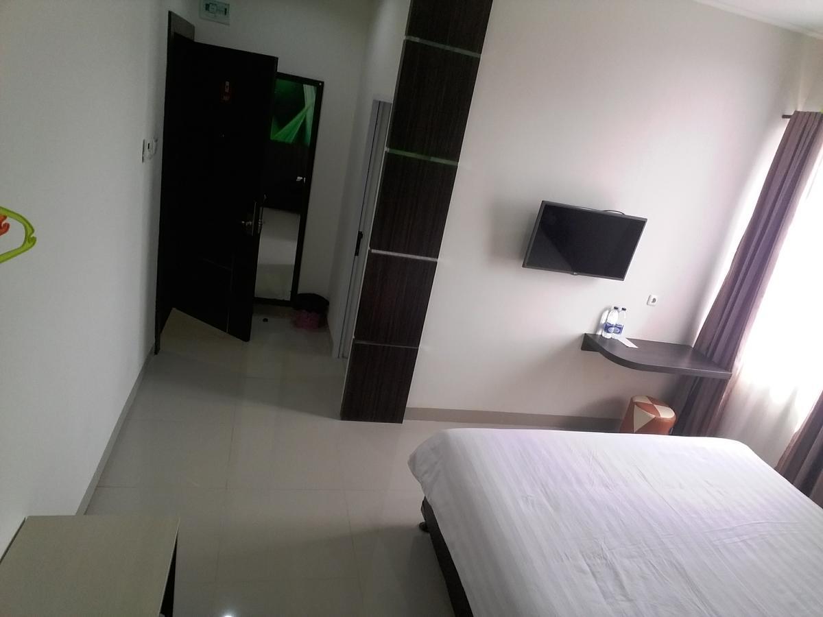 Grand Indobaru Hotel Selatpanjang Eksteriør bilde