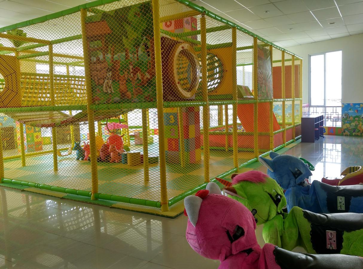 Grand Indobaru Hotel Selatpanjang Eksteriør bilde